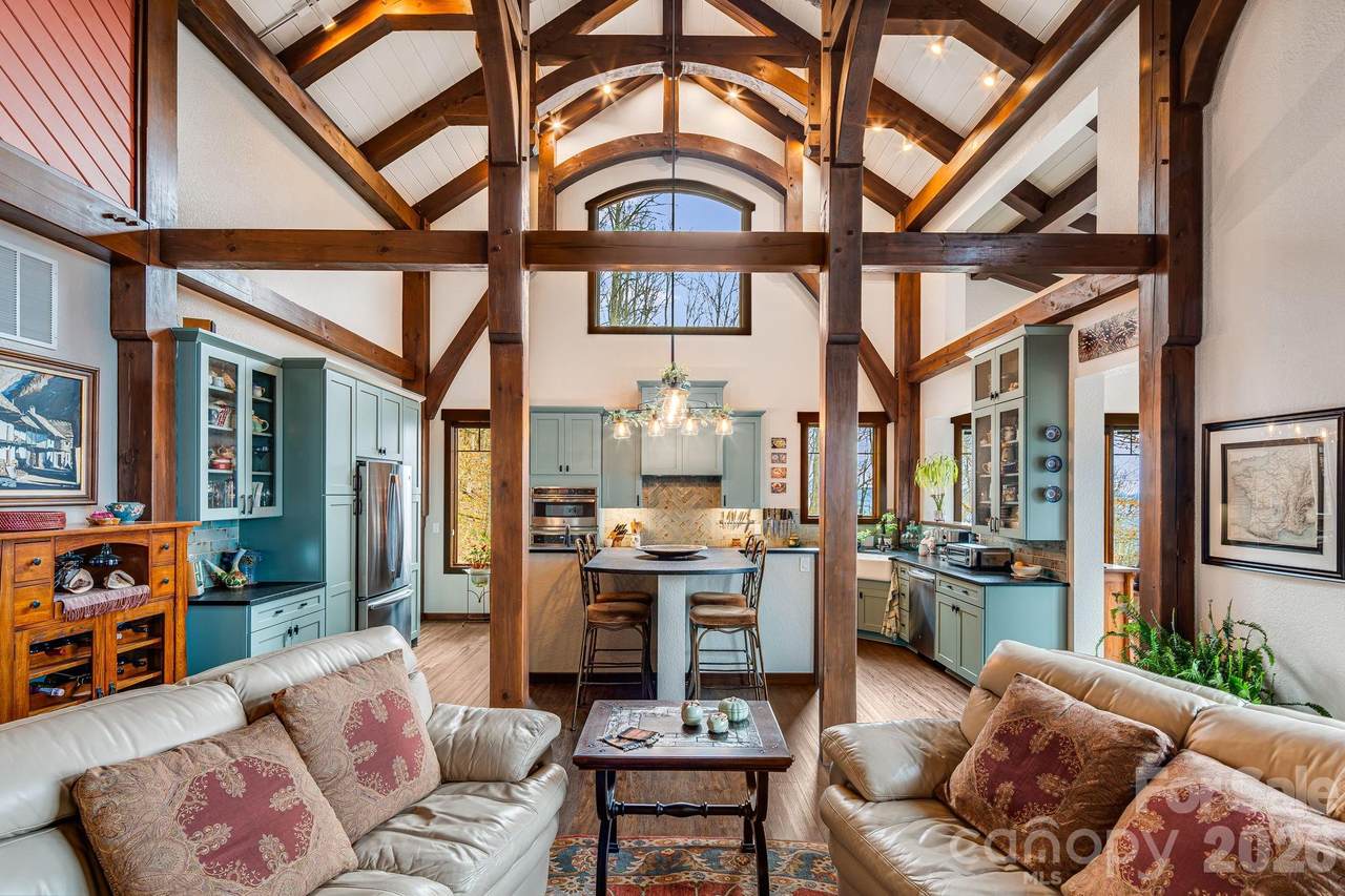2223 Scarlet Ridge - Photo 1
