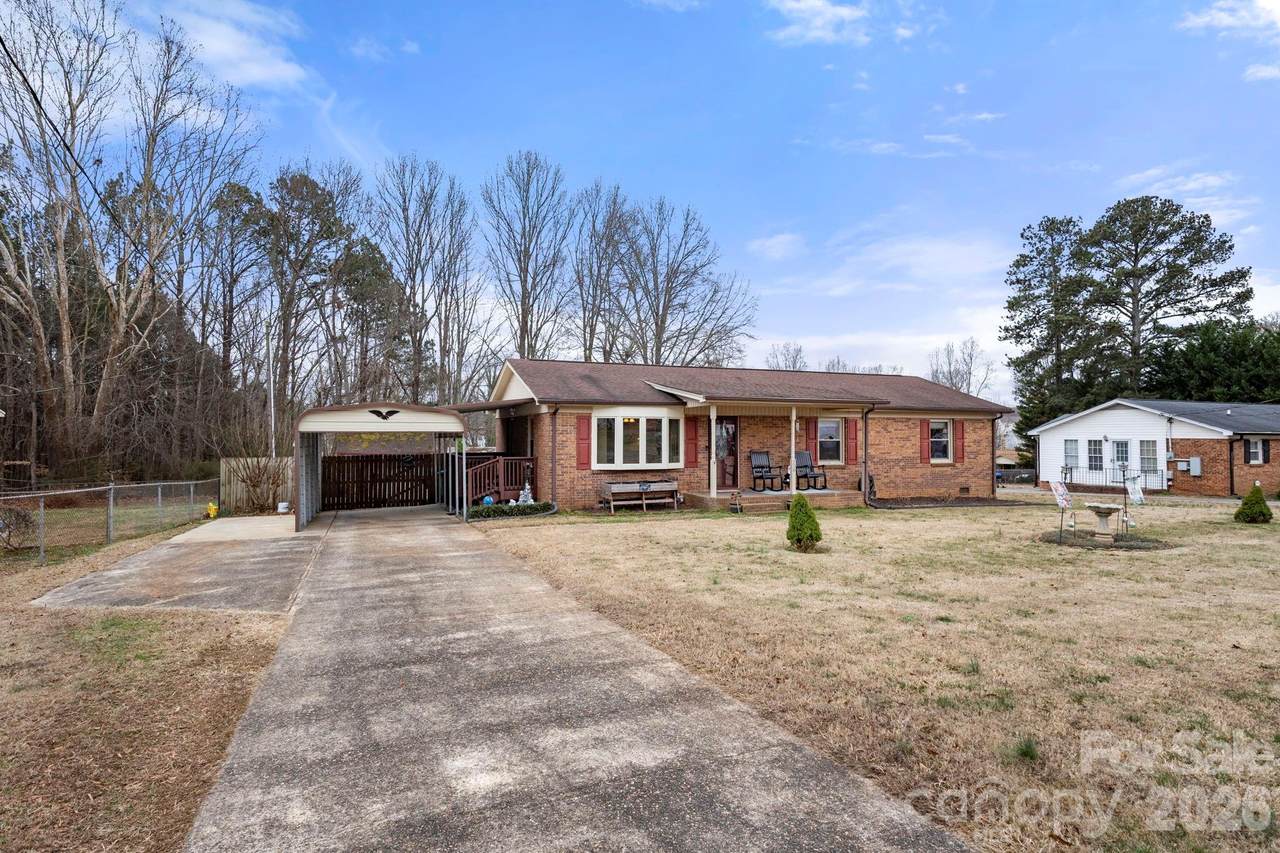 306 Costner Drive - Photo 1