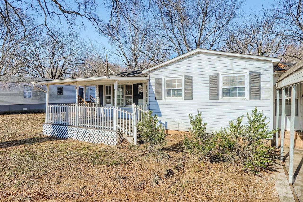 901 Klondale Street - Photo 1