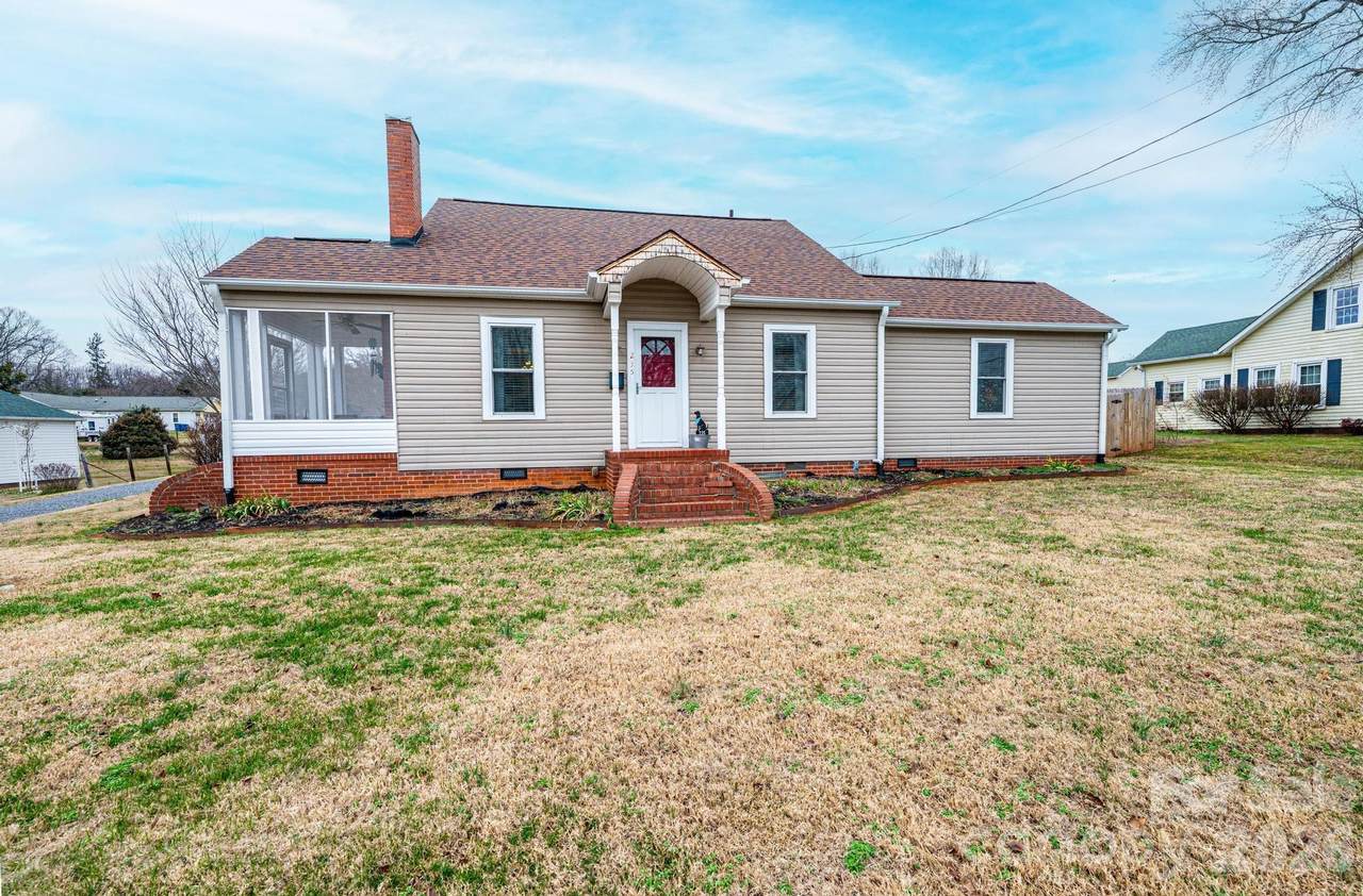 235 Spring Street - Photo 1