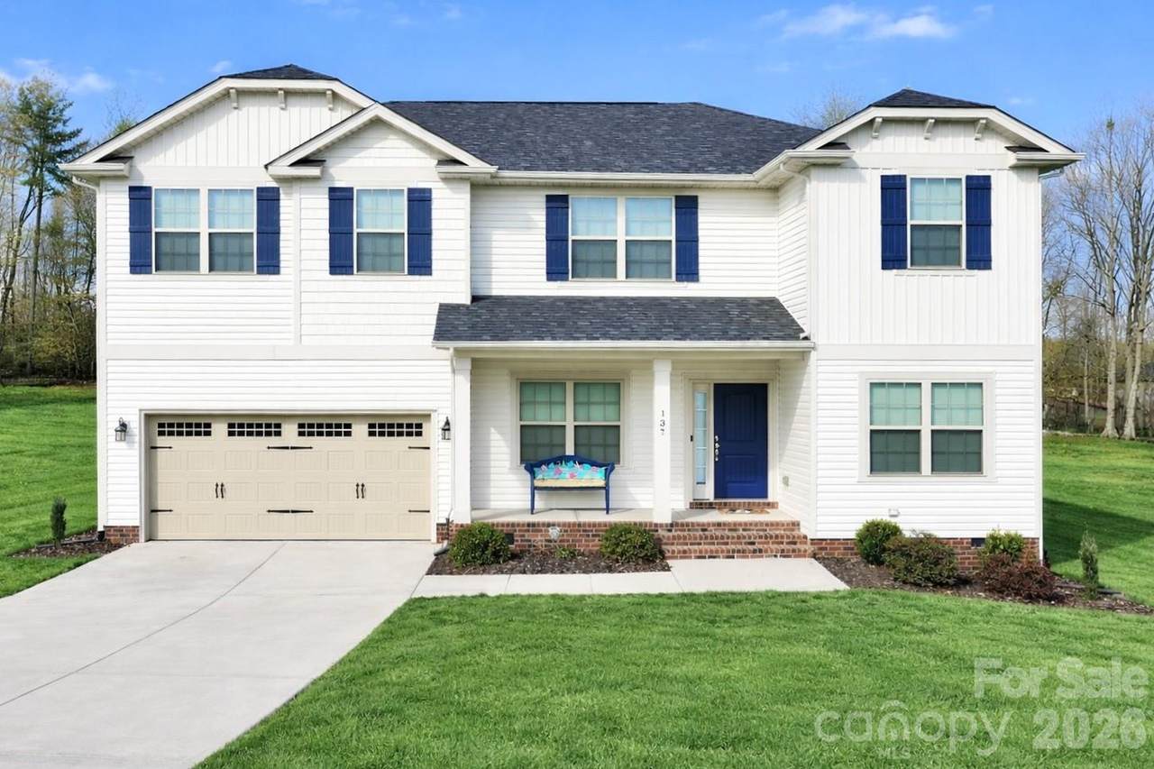 137 Northlake Drive - Photo 1