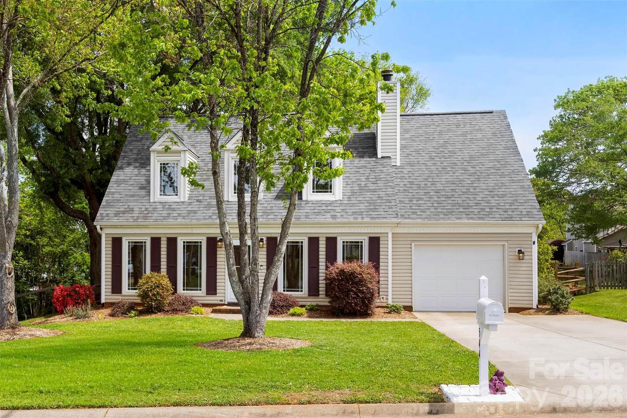 544 Garrison Court - Photo 1