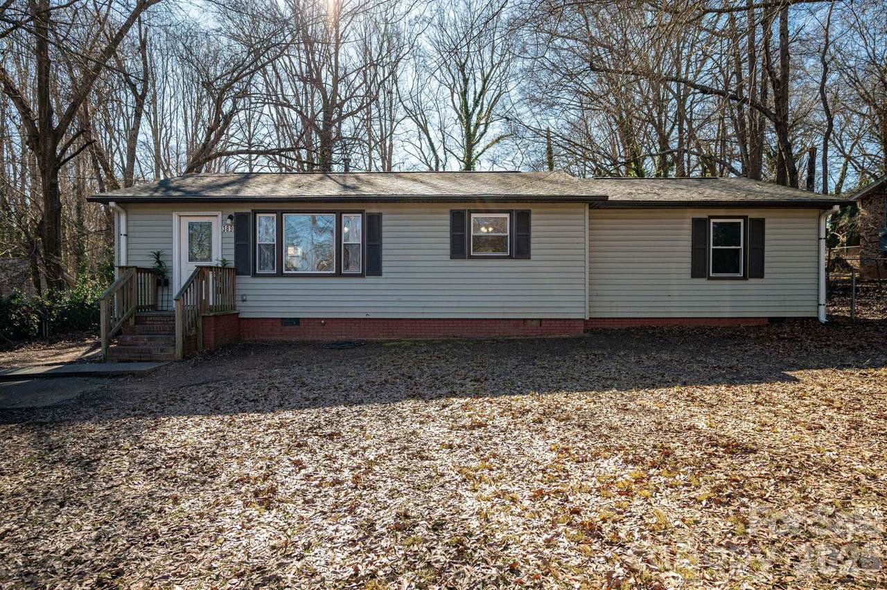 389 Carson Drive - Photo 1