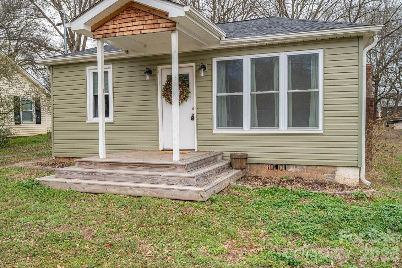 1063 Hwy 150 Highway - Photo 1