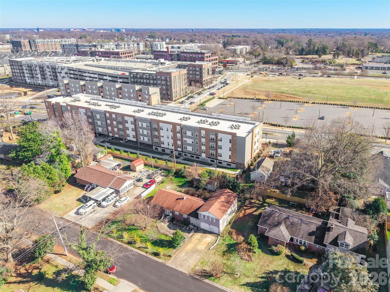 3819 Ellenwood Place - Photo 1