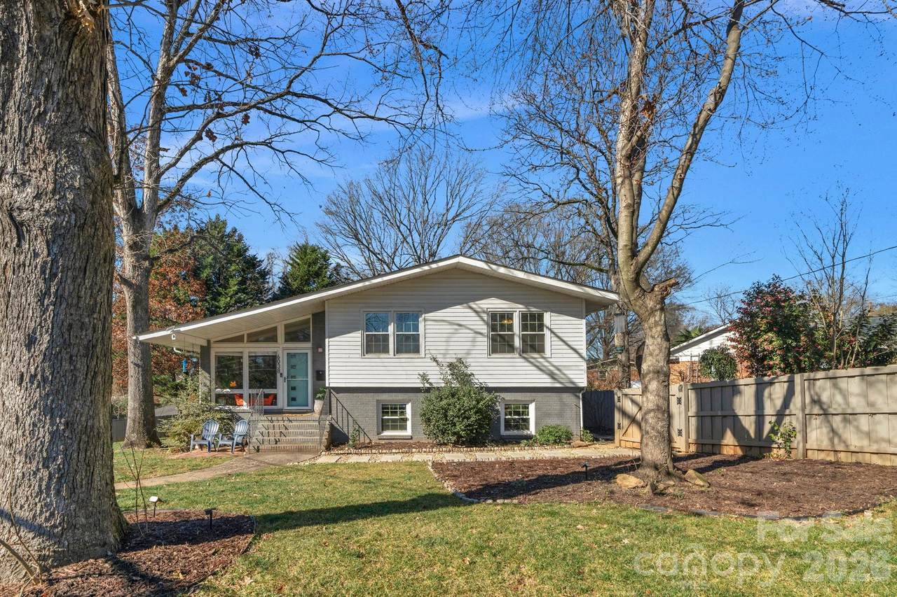 6038 Netherwood Drive - Photo 1