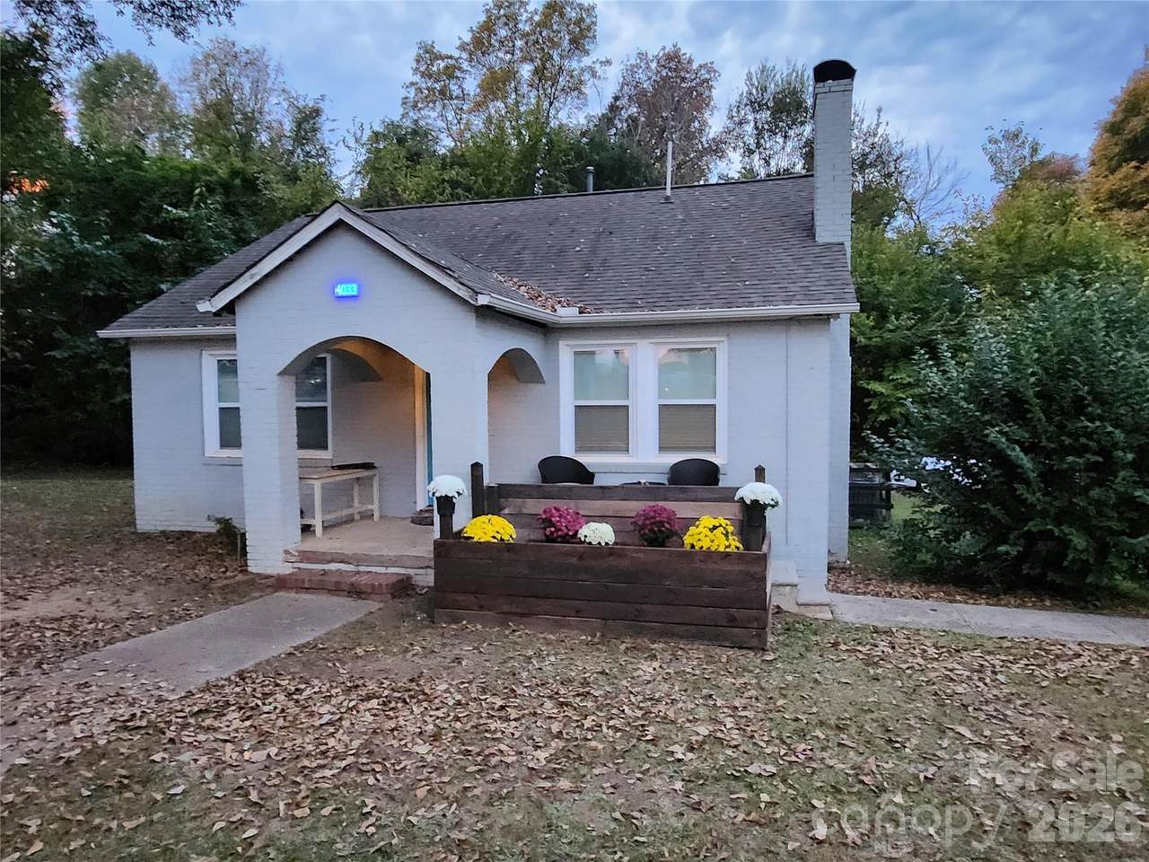 4033 Tyvola Road - Photo 1