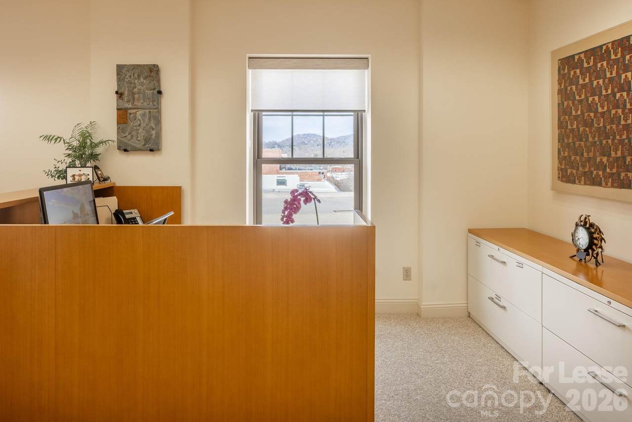 56 College Street - Photo 1