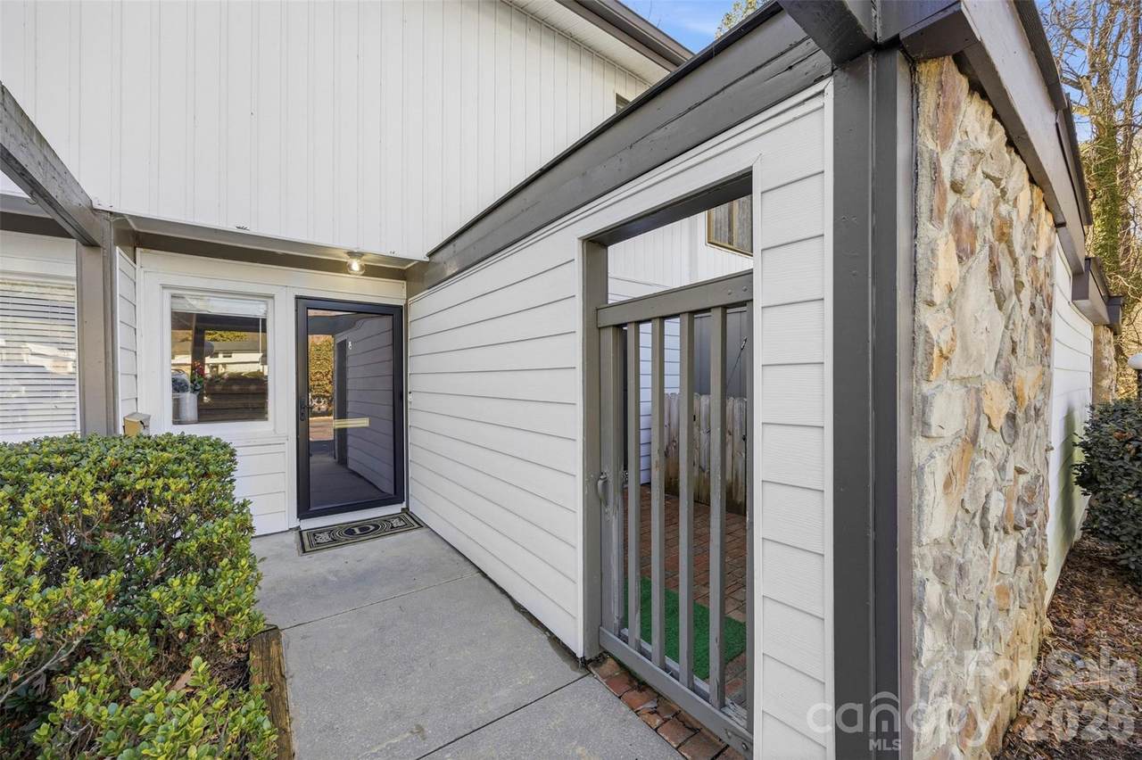 3617 Maple Glen Lane - Photo 1