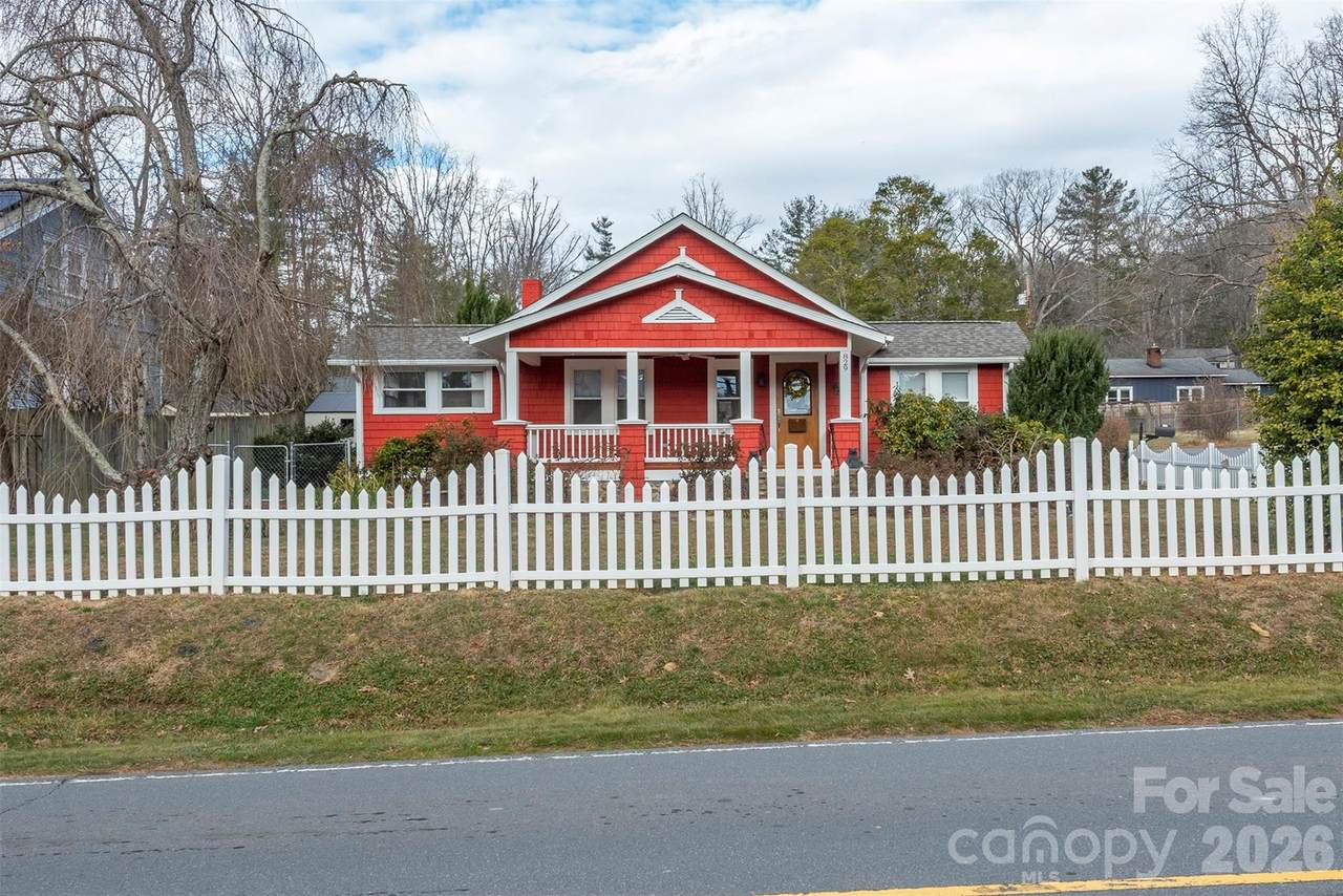 829 Montreat Road - Photo 1