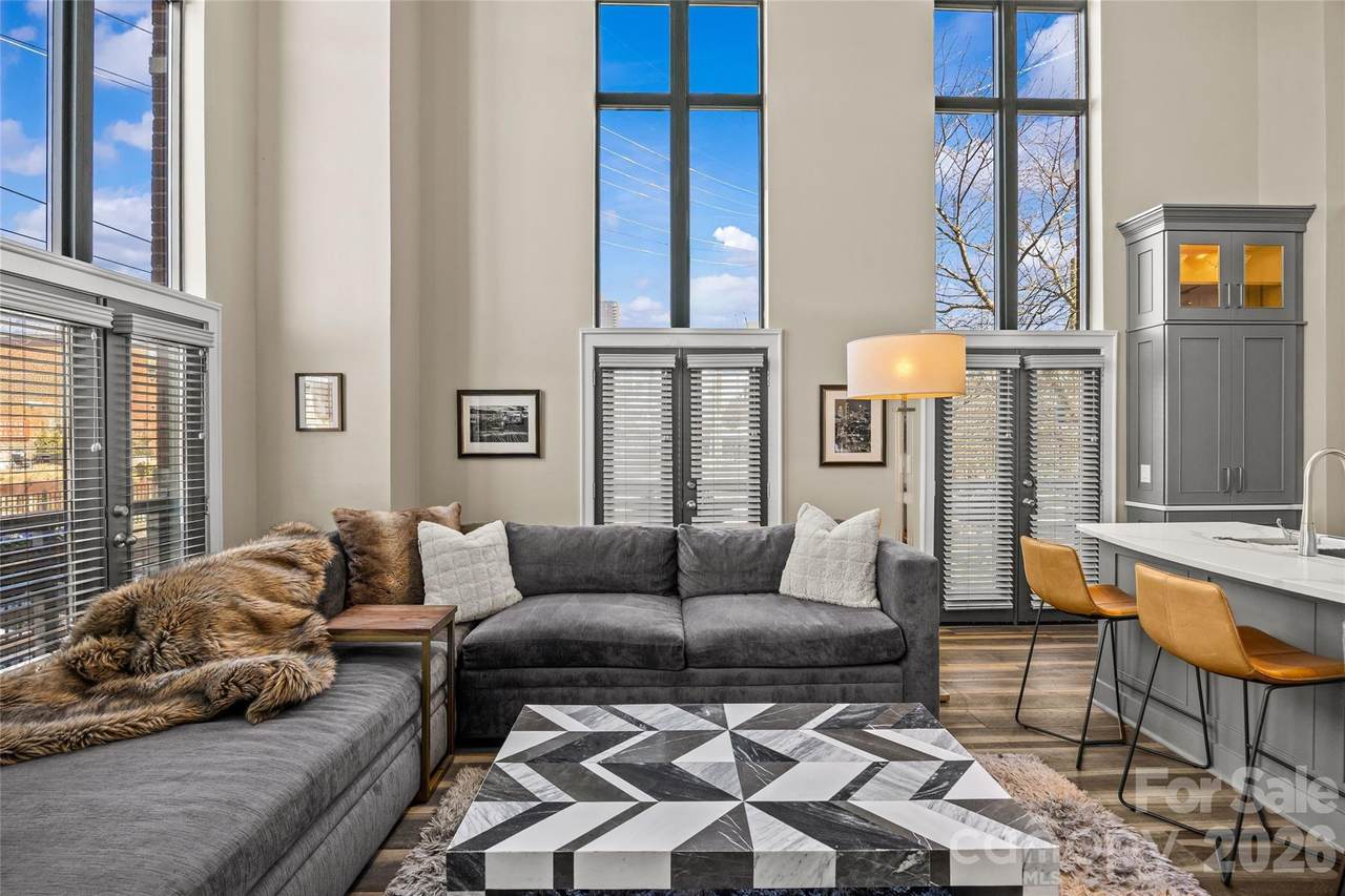 115 Park Avenue - Photo 1