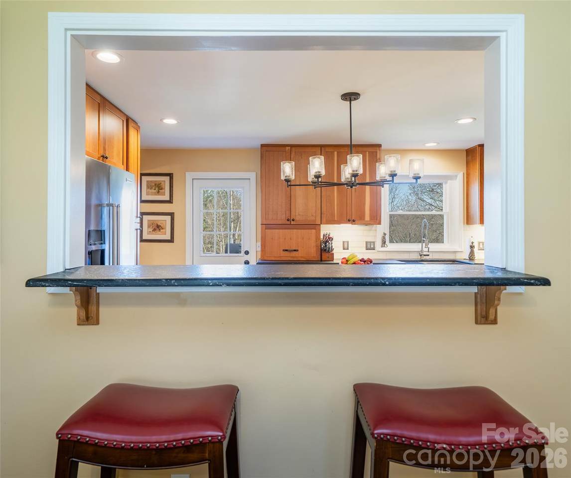 39 Pershing Road - Photo 1