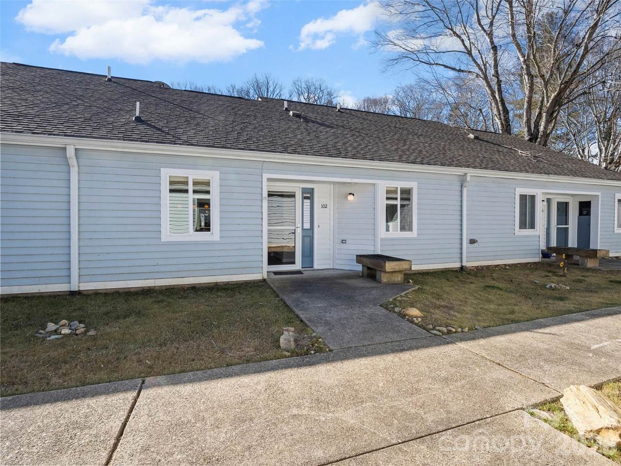 102 Llama Way - Photo 1