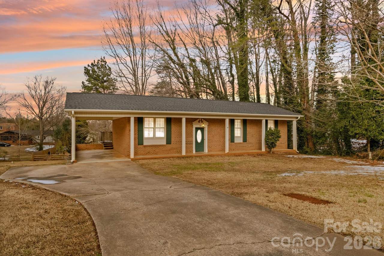 535 Log Barn Road - Photo 1