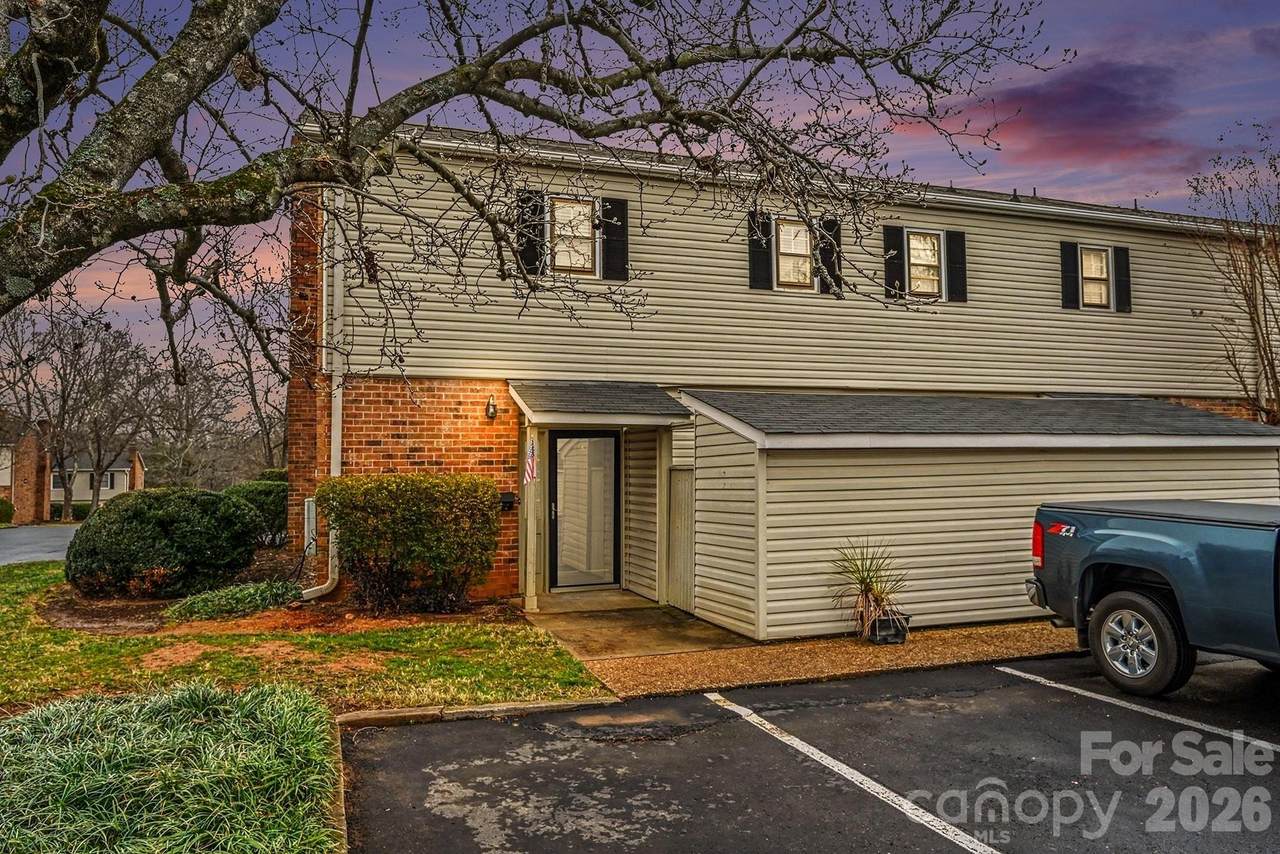 5947 Quail Hollow Road - Photo 1