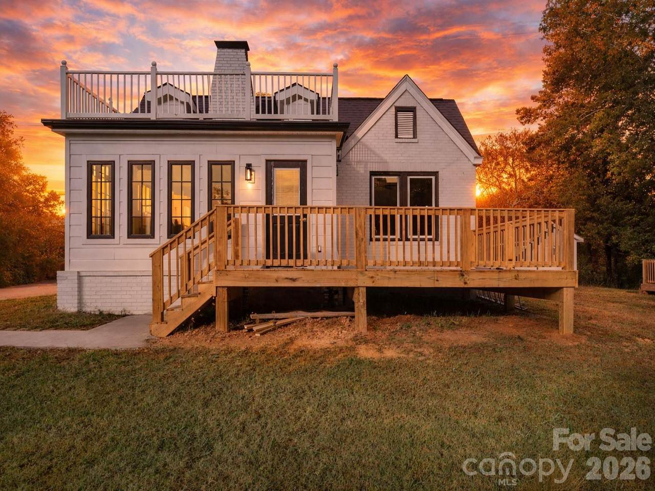 1011 14th Street - Photo 1