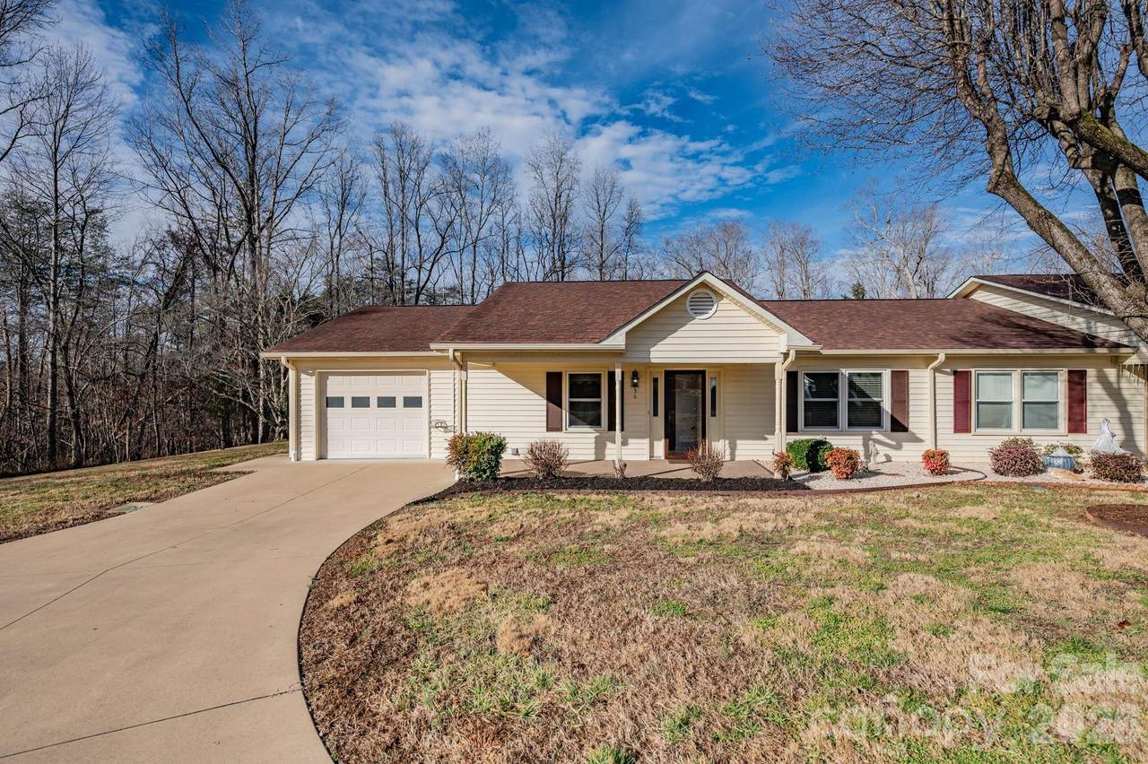 250 Eastwood Village Drive - Photo 1