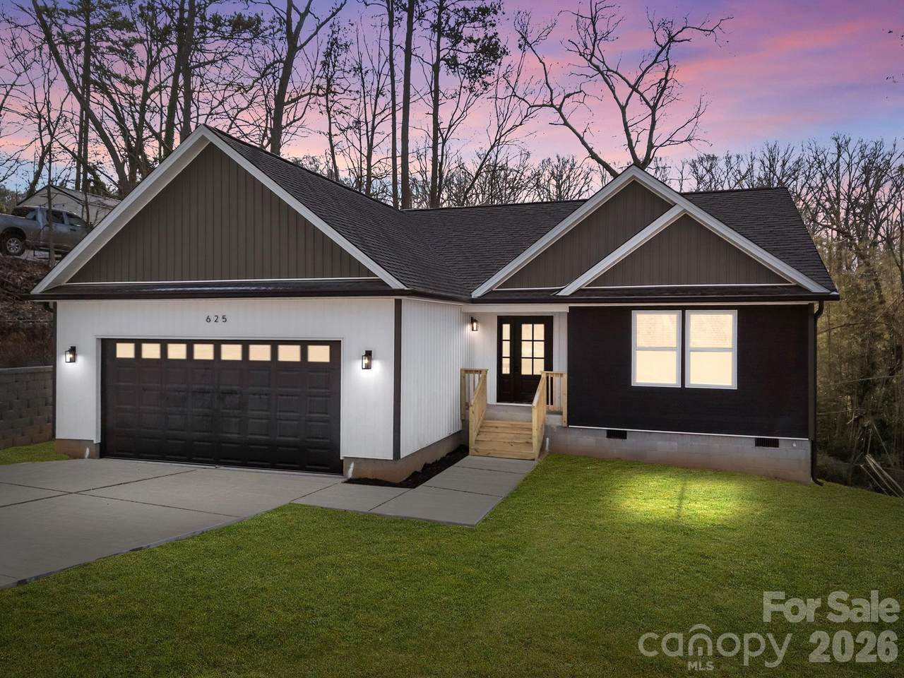 625 Fernwood Drive - Photo 1