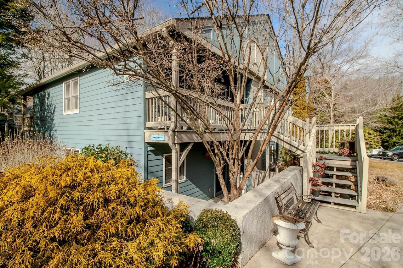 155 Tri Vista Drive - Photo 1