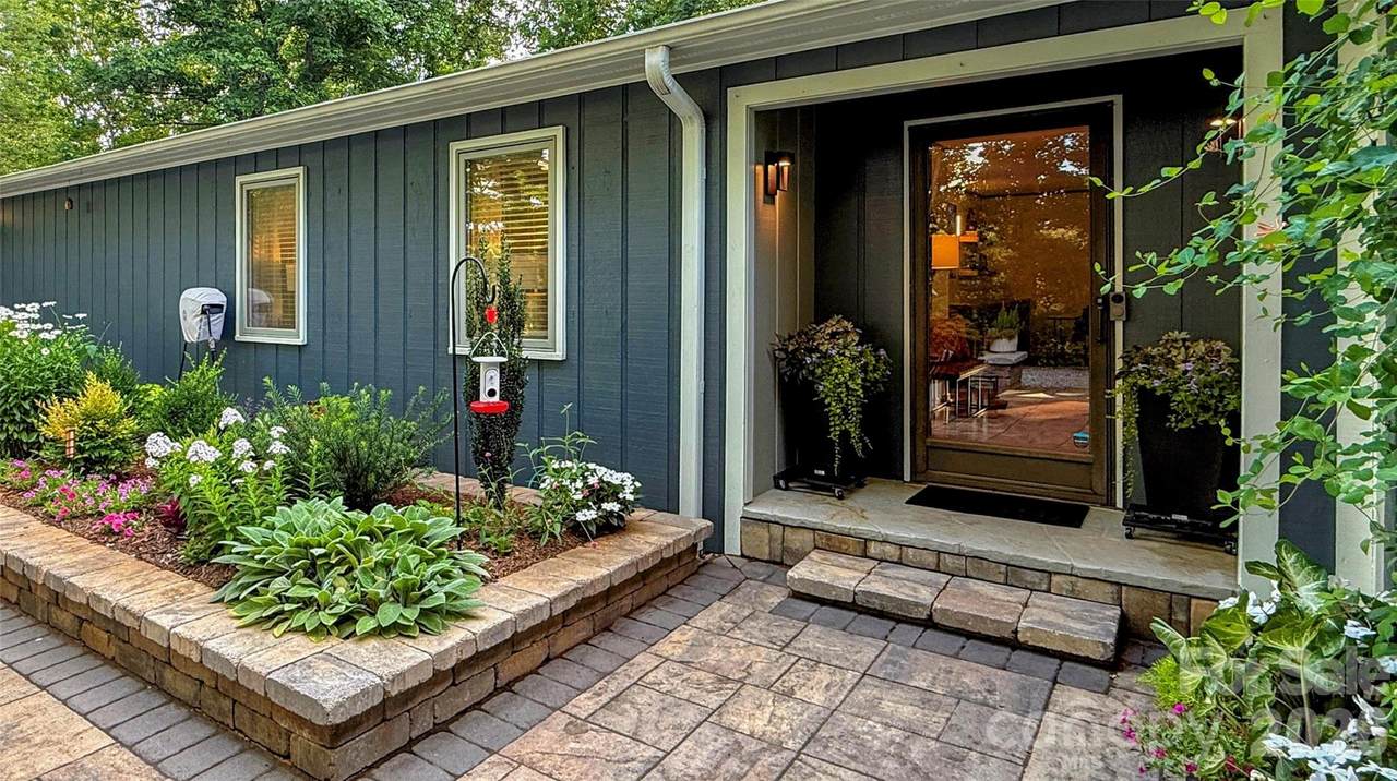 550 River Road - Photo 1