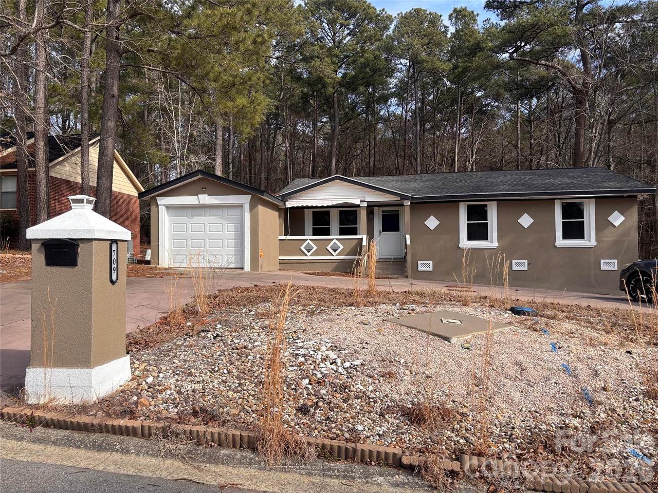 709 Meadowlake Drive - Photo 1