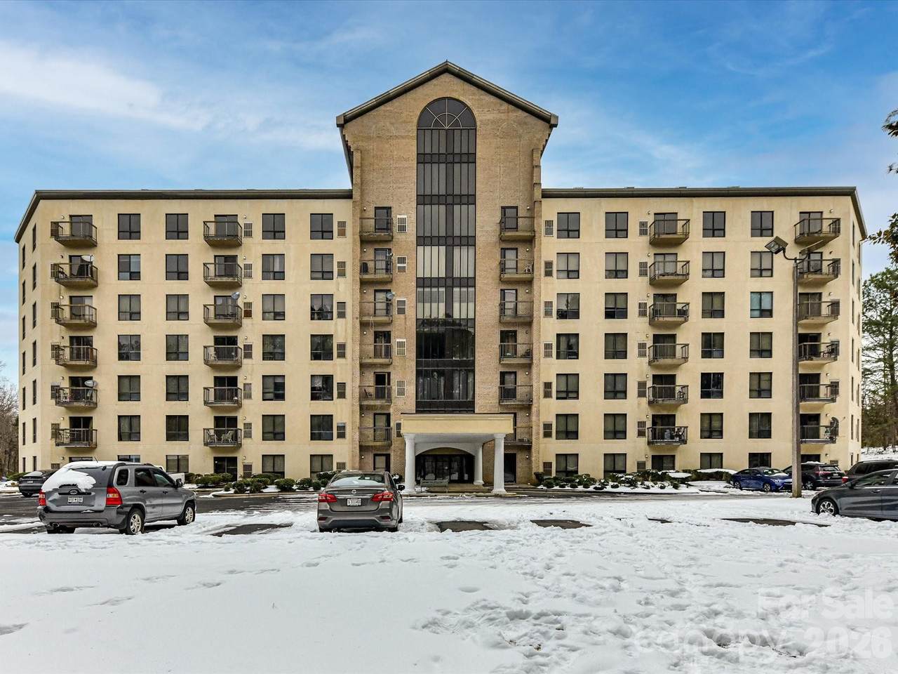 211 Heritage Boulevard - Photo 1