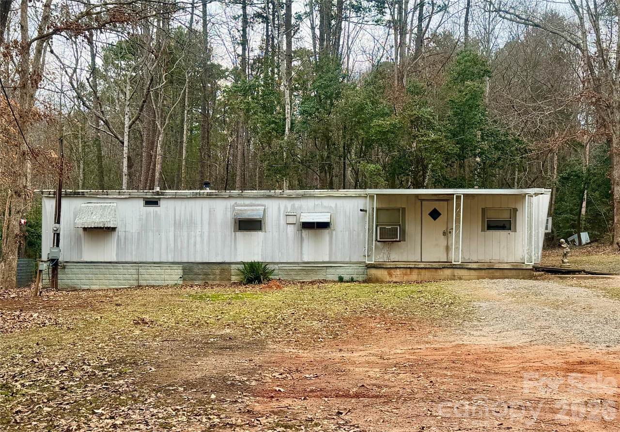 2715 39th Avenue - Photo 1