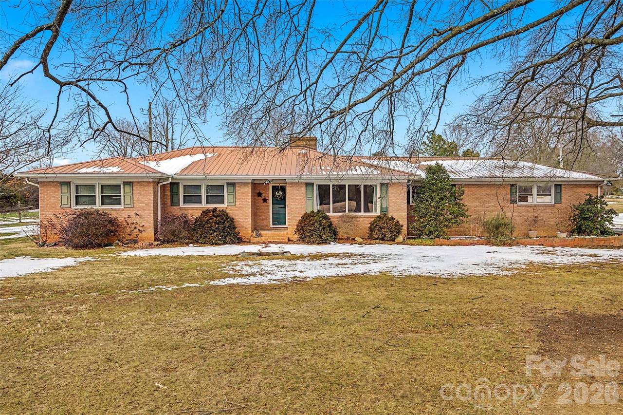 212 Trinity Church Road - Photo 1