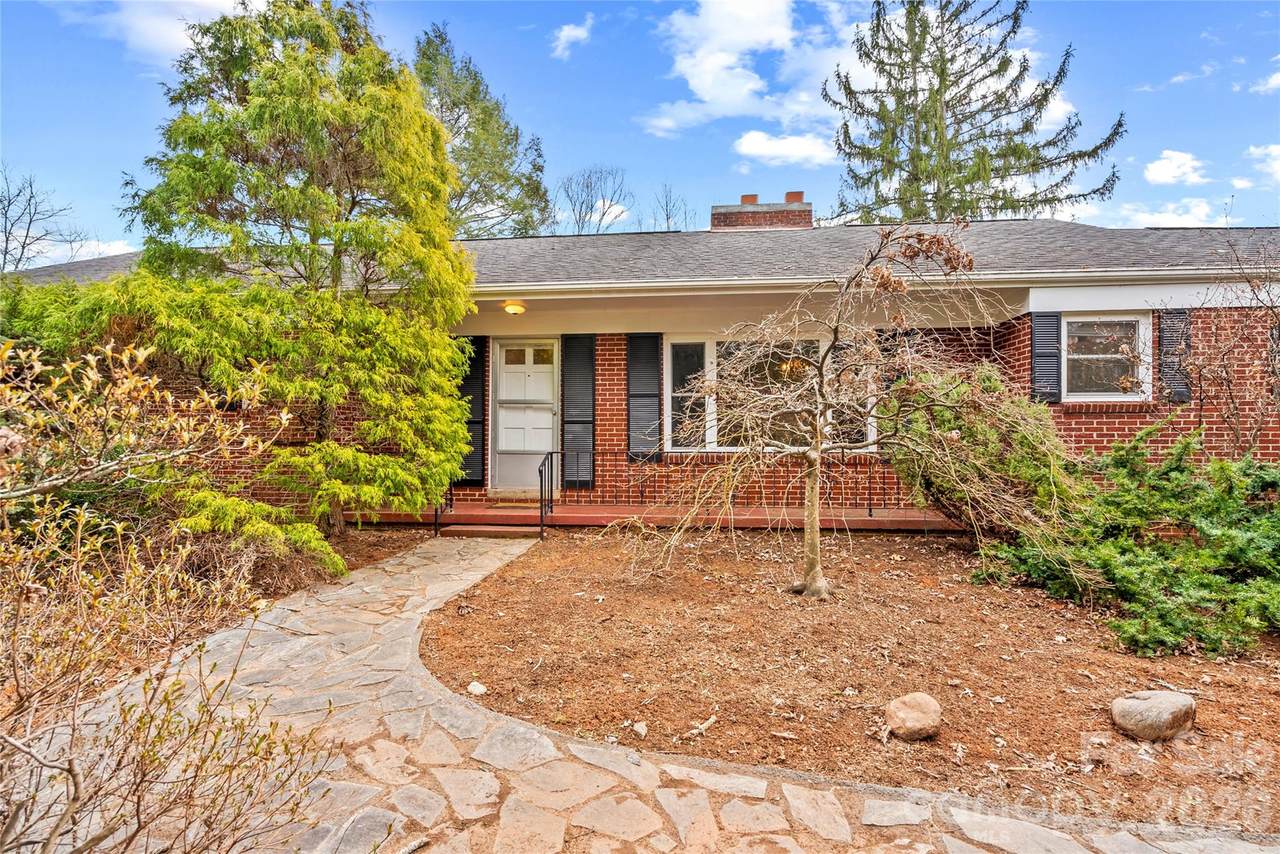 474 Main Street - Photo 1