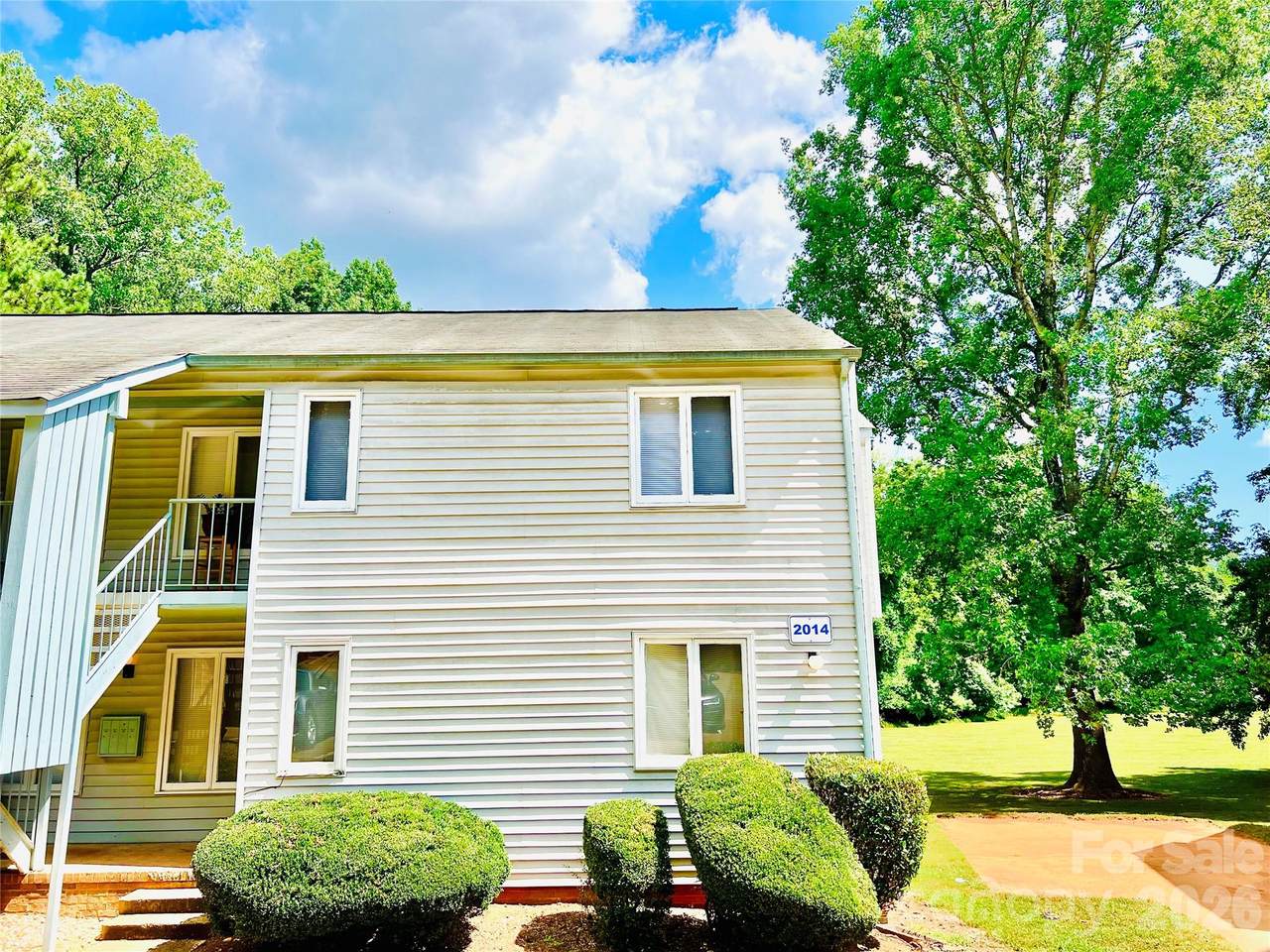 2014 Countrymens Court - Photo 1