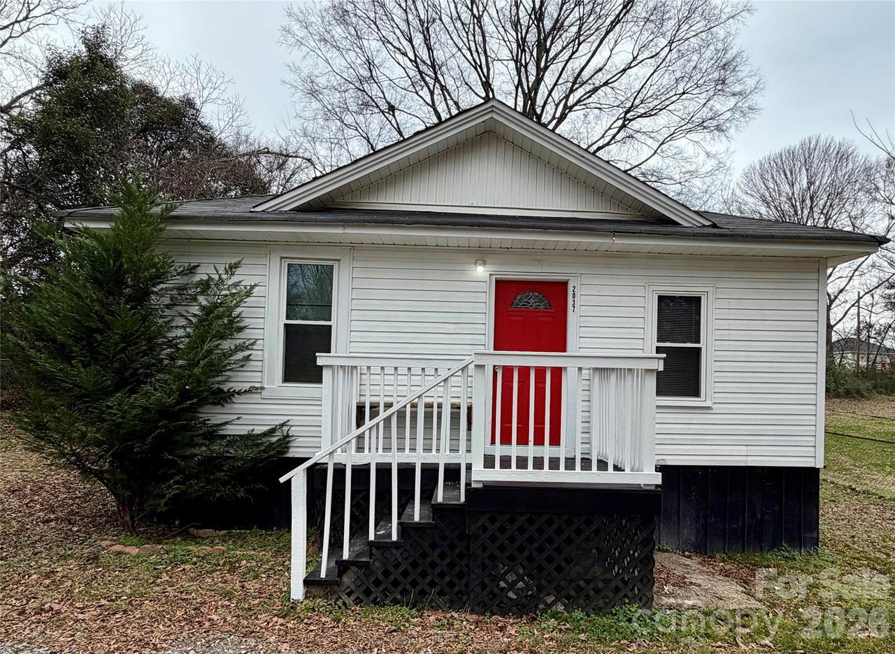 2037 Pine Drive - Photo 1