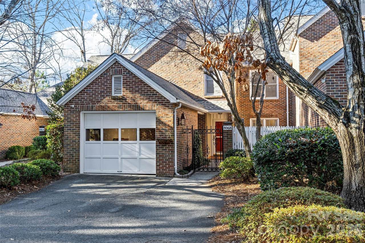 806 Colony Oaks Drive - Photo 1