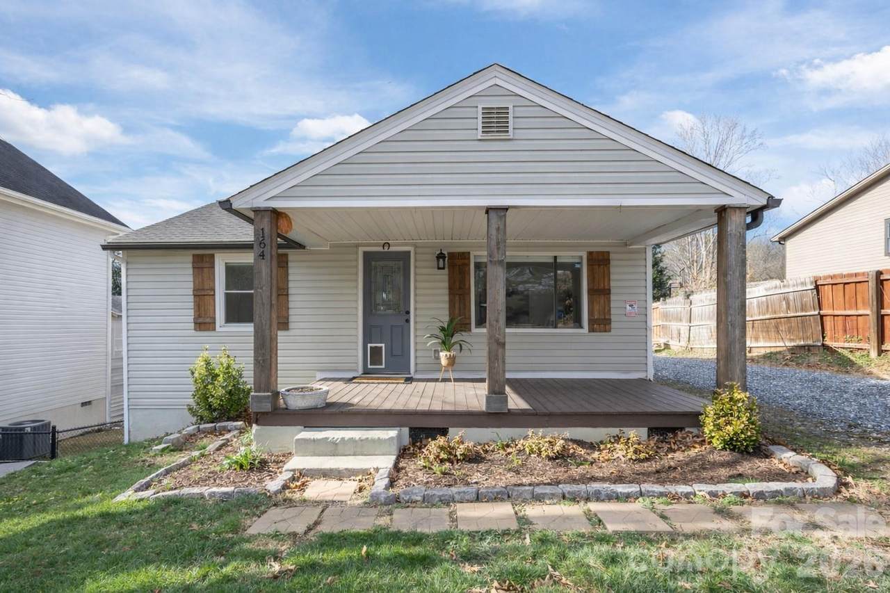 164 Lakeside Drive - Photo 1