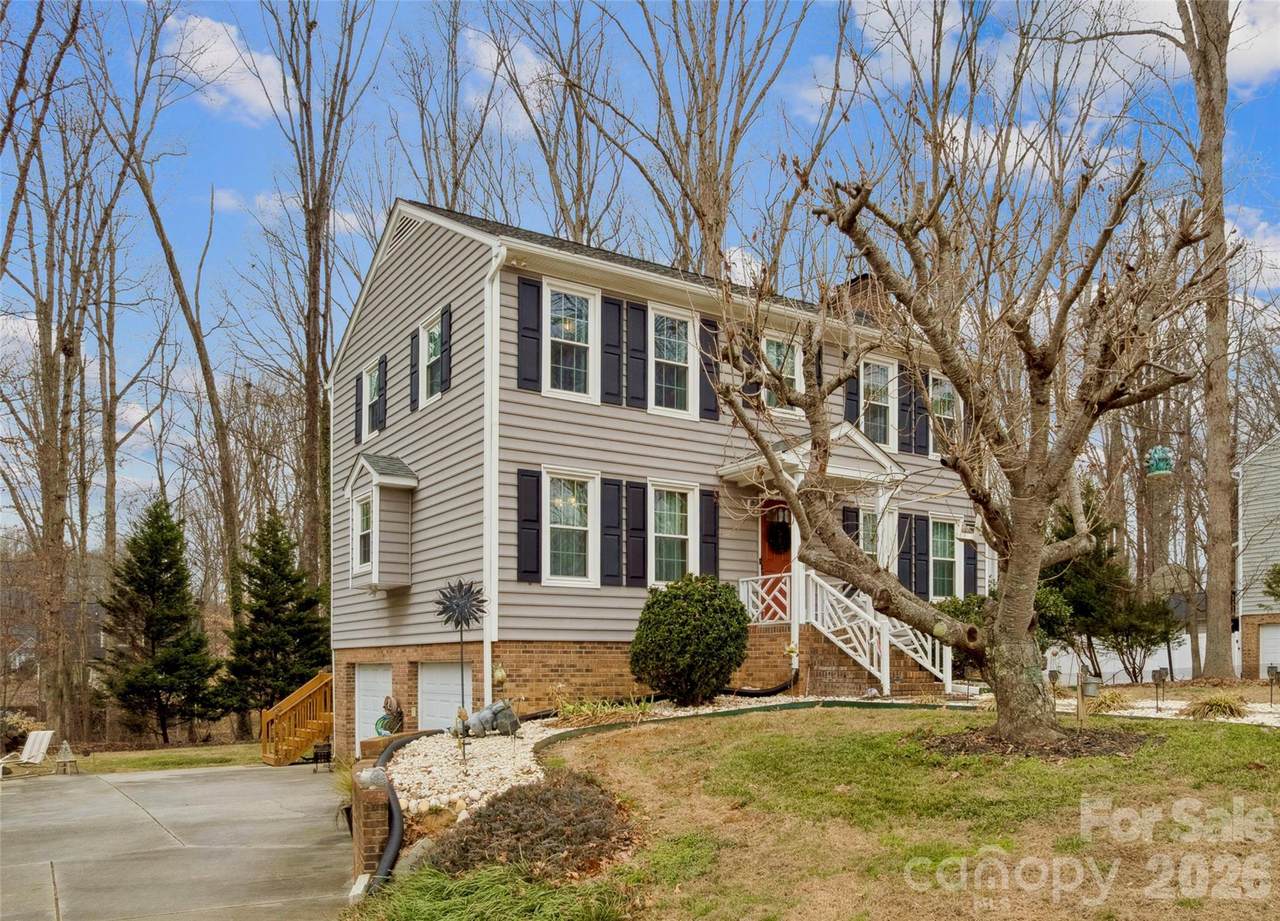 5220 Bridge Pointe Drive - Photo 1