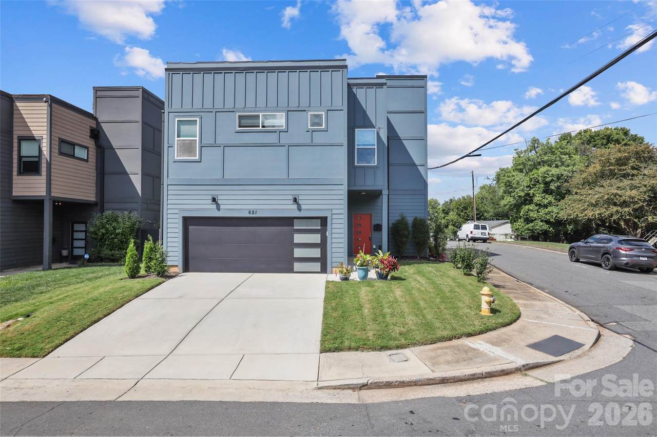 621 Campus Street - Photo 1