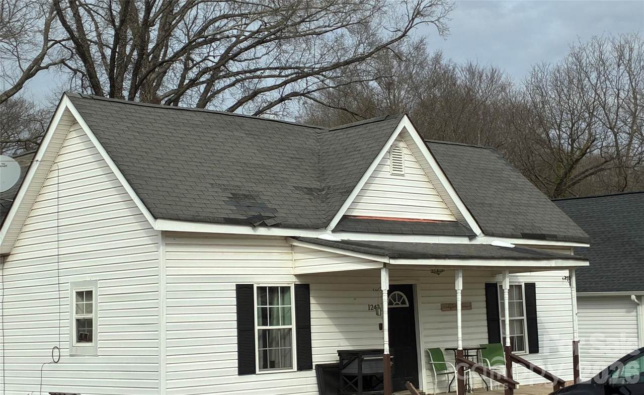 1242 Airline Avenue - Photo 1