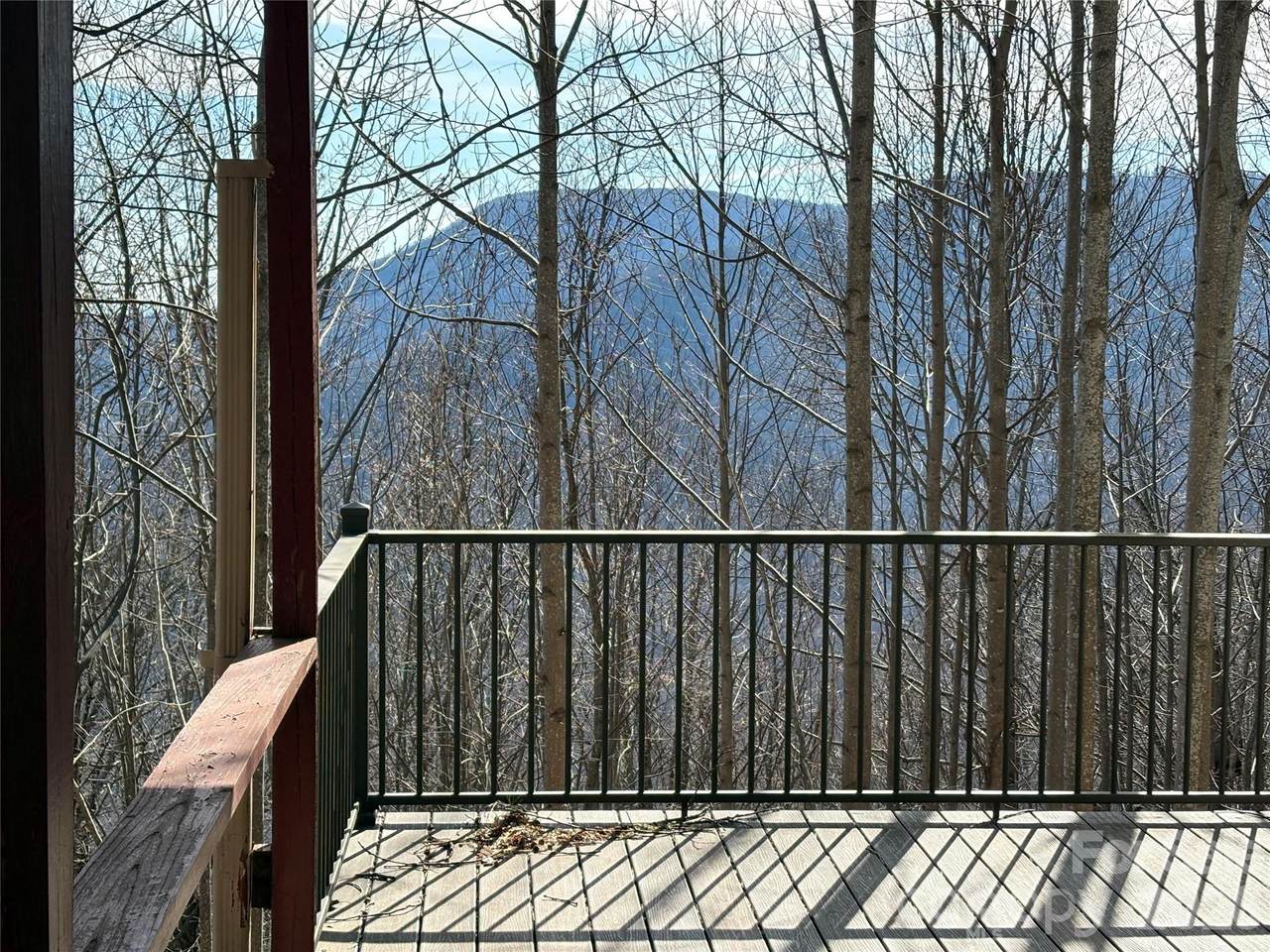 700 Summit Road - Photo 1