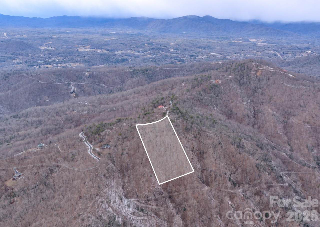 2724 Mountain Crest Drive - Photo 1