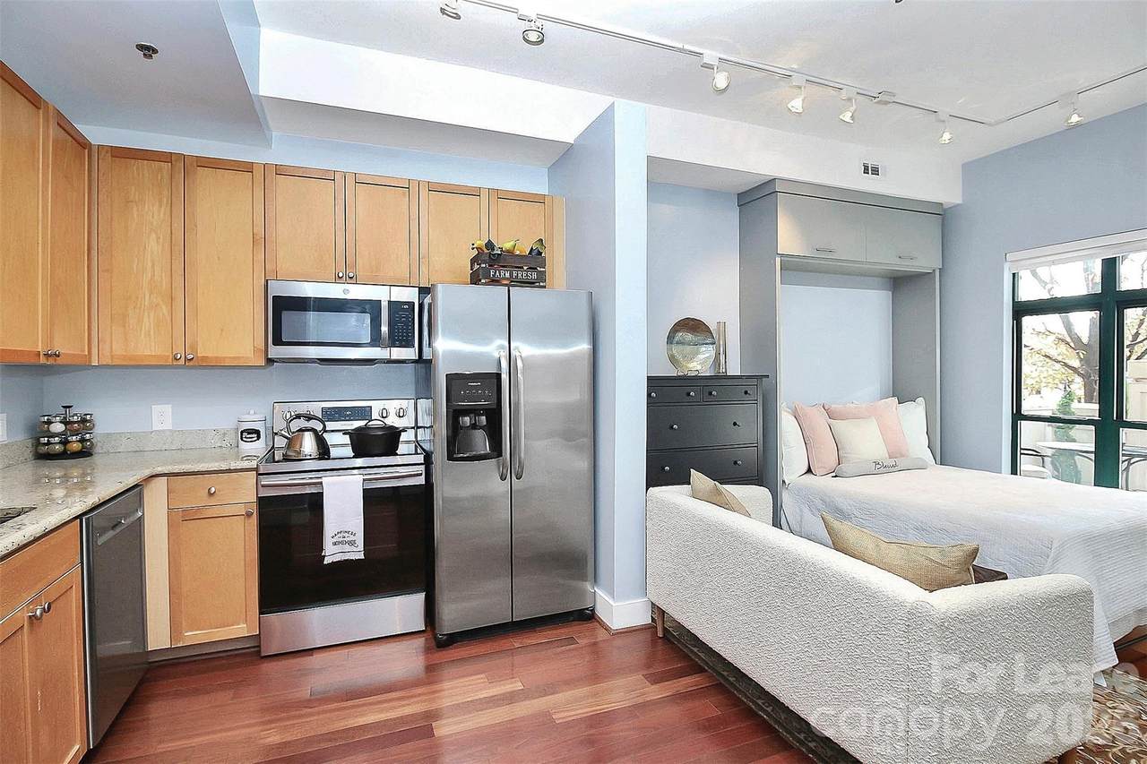 115 Park Avenue - Photo 1