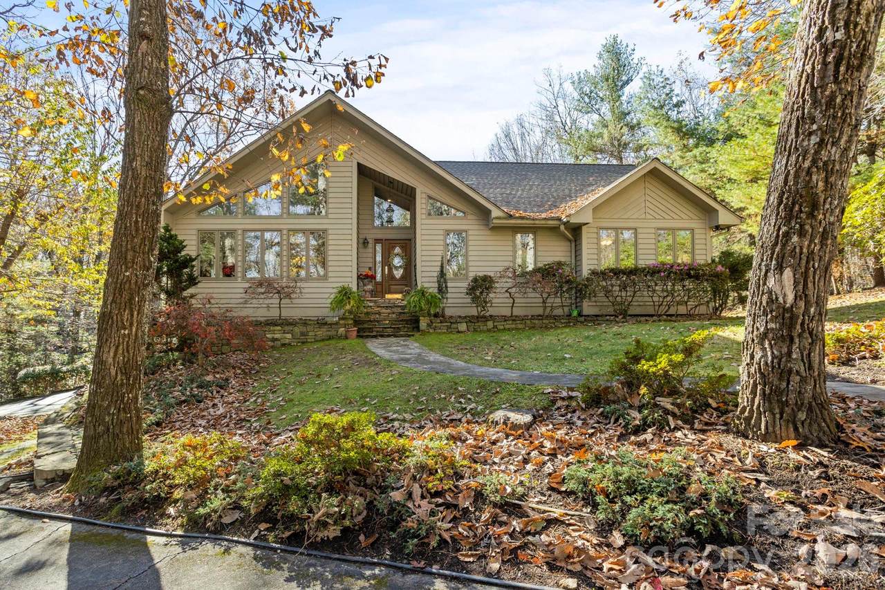 231 Greenleaf Drive - Photo 1