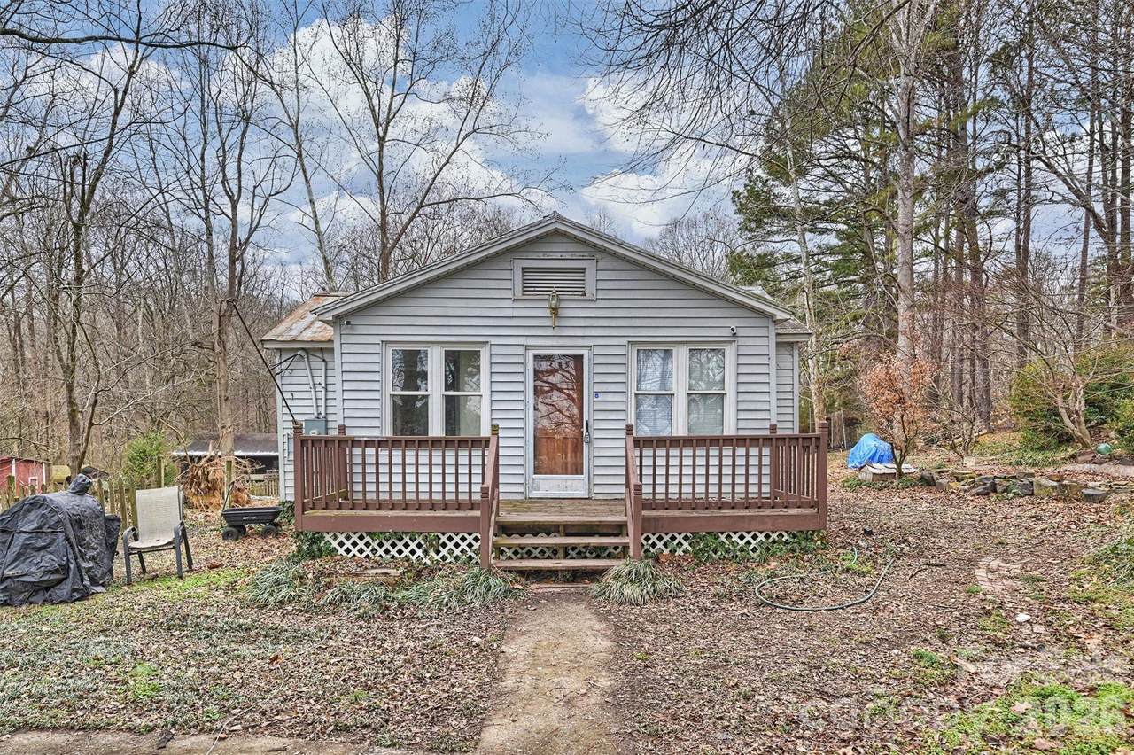 18613 Newsome Road - Photo 1