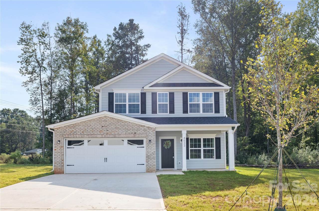 537 Dawn Circle - Photo 1