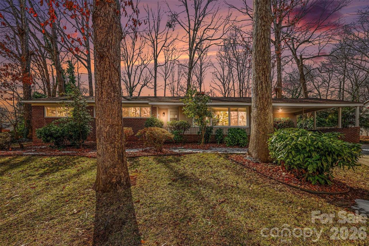 2701 Thomas Trail - Photo 1