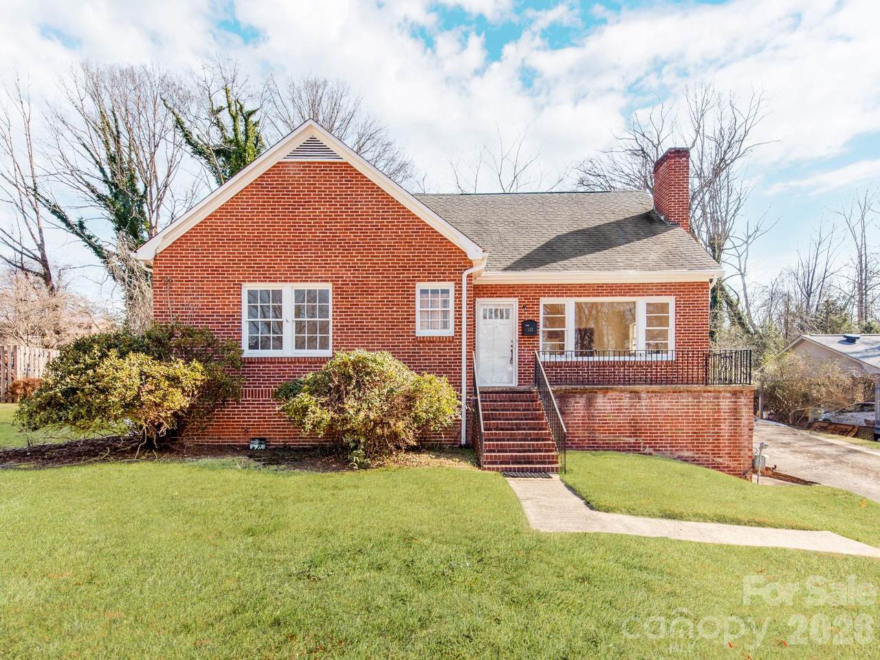 113 Falls Street - Photo 1