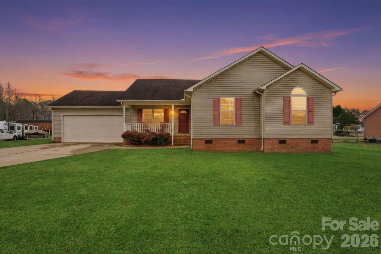 1160 Fox Chase Court - Photo 1