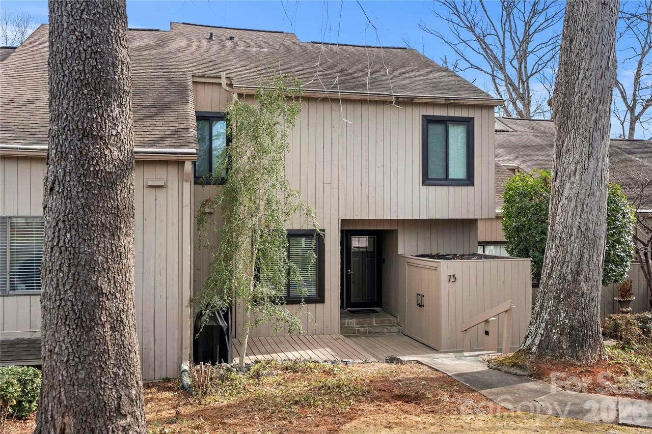 73 Ridgeport Road - Photo 1