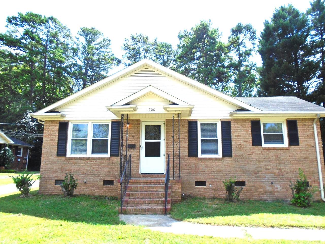 1500 Woodhill Lane - Photo 1