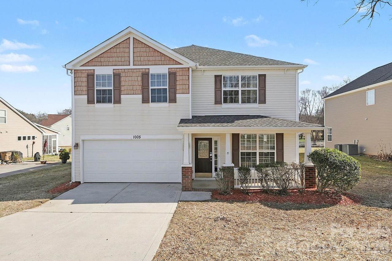 1005 Theodore Lane - Photo 1