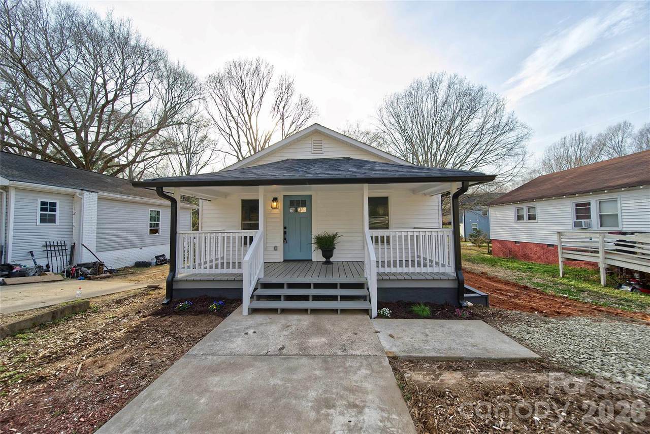 142 White Street - Photo 1