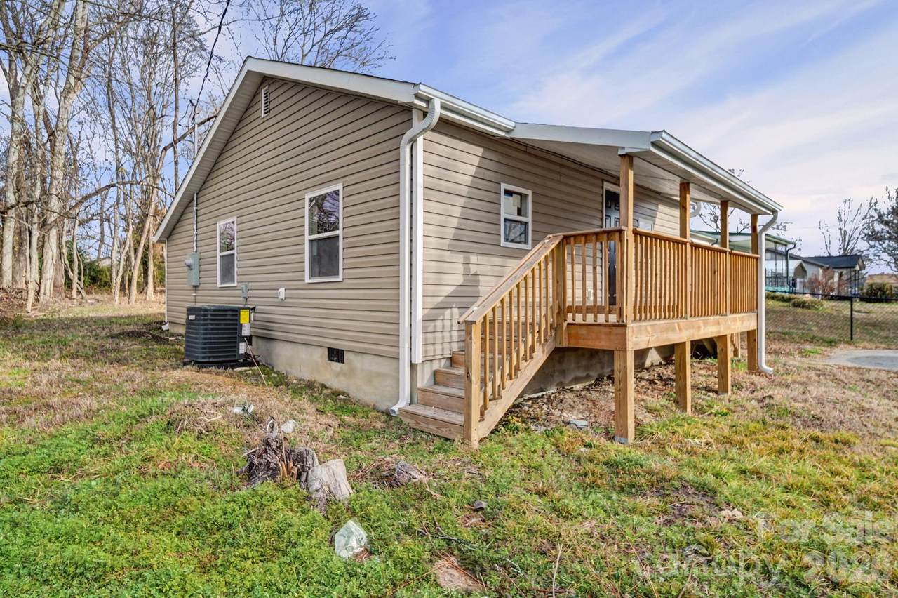 1450 Stroupe Street - Photo 1